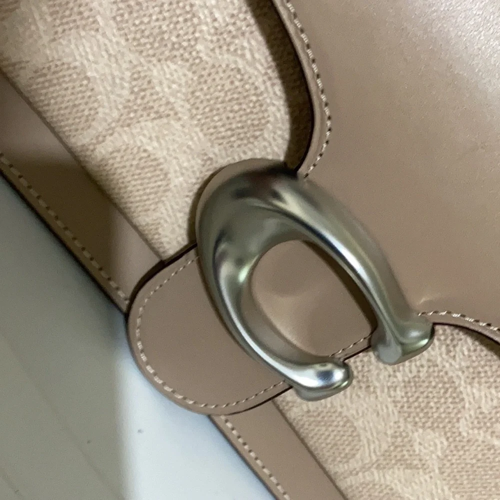 COPY - Coach Tabby  leather & signature canvas_12